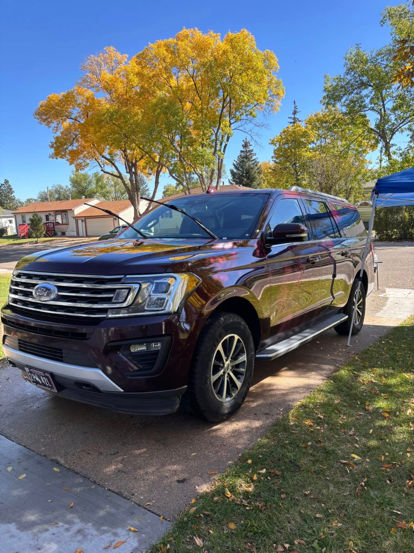 Dusty SUV exterior before detailing